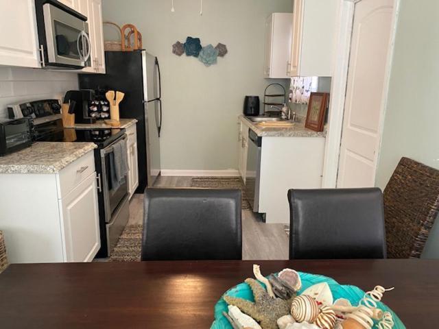 5 Min To Beach Large Living Room Fenced Backyard Bbq Firepit Driveway Boat Parking Lake Worth Beach Zewnętrze zdjęcie