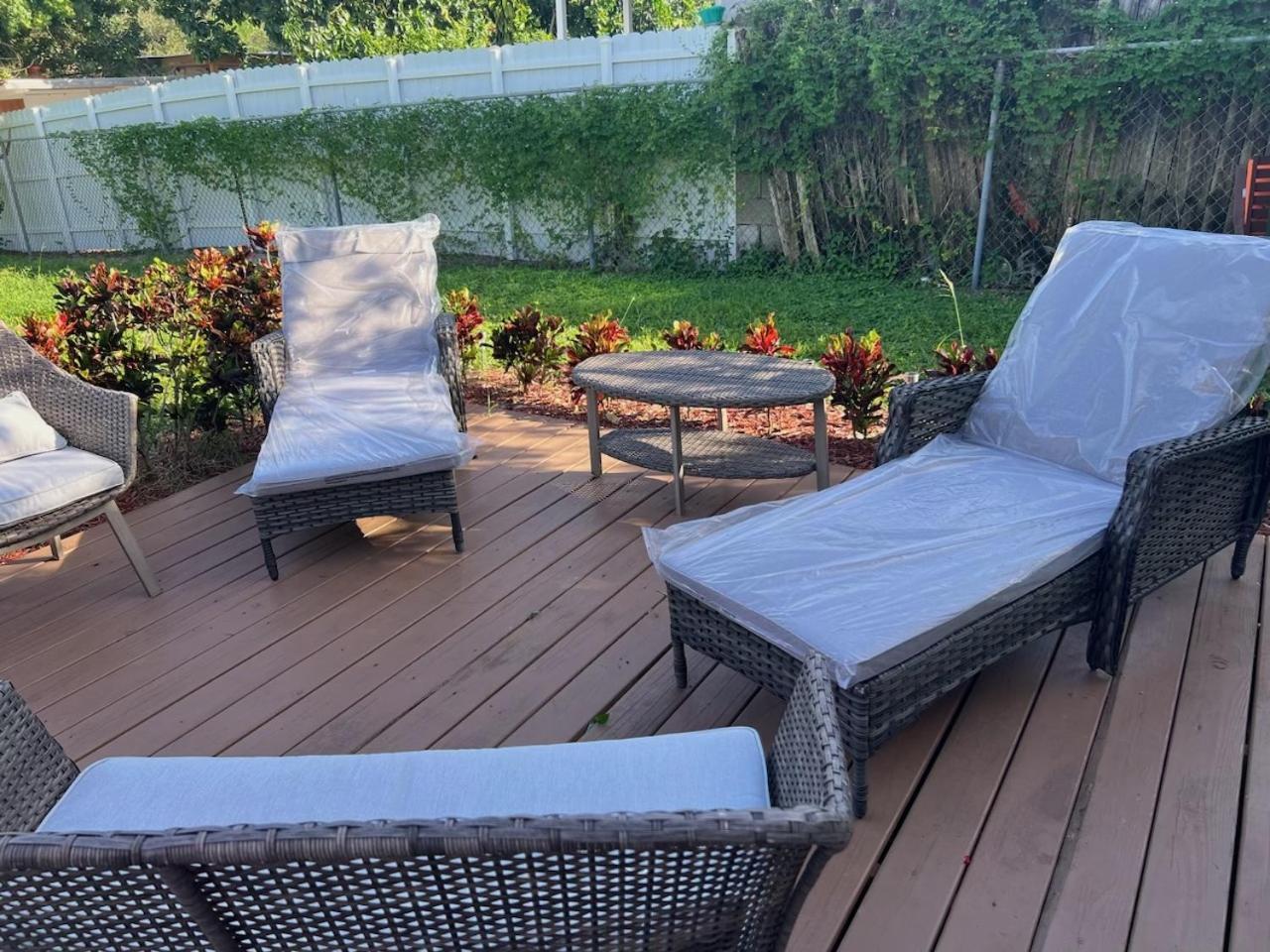 5 Min To Beach Large Living Room Fenced Backyard Bbq Firepit Driveway Boat Parking Lake Worth Beach Zewnętrze zdjęcie