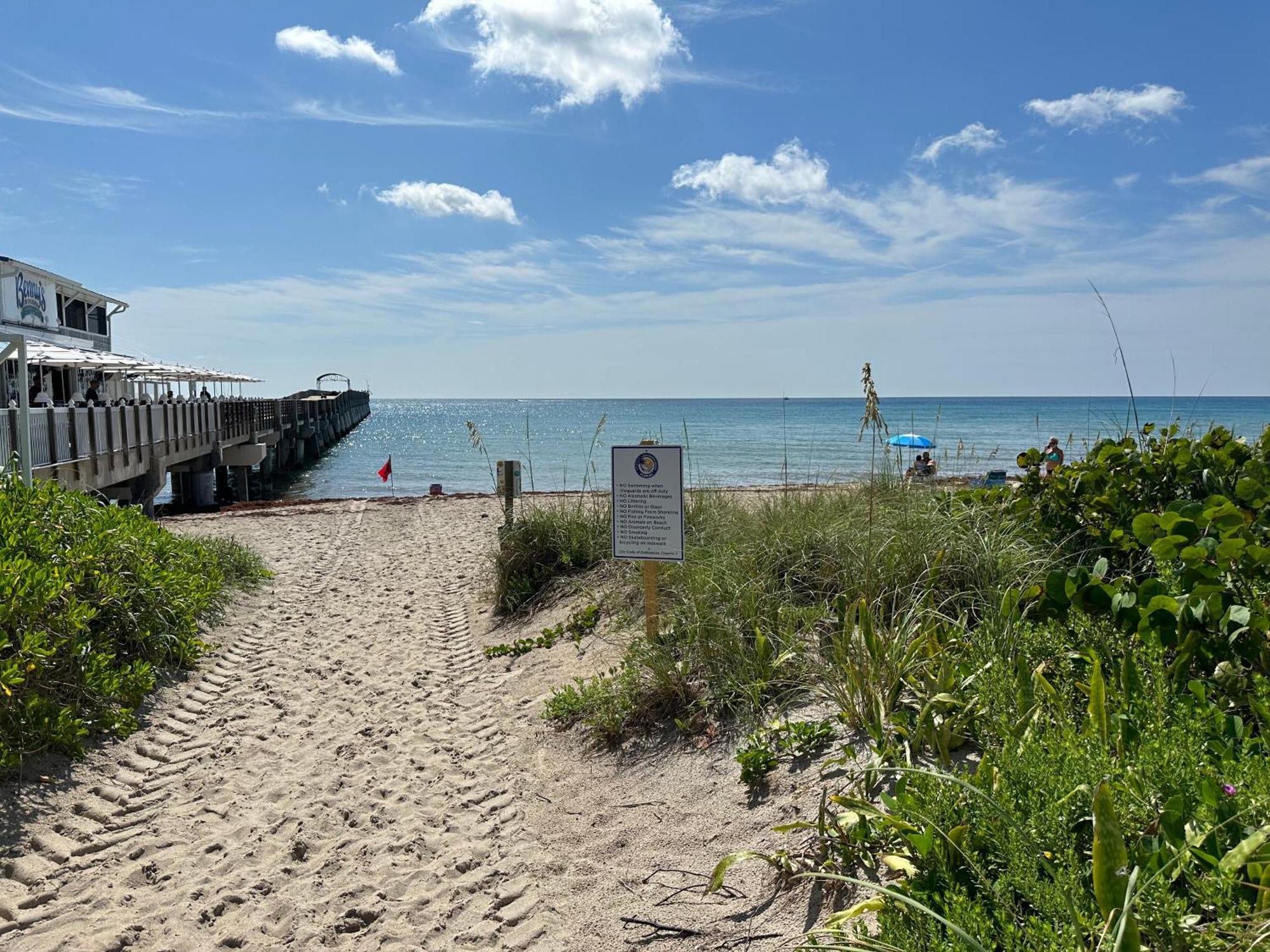 5 Min To Beach Large Living Room Fenced Backyard Bbq Firepit Driveway Boat Parking Lake Worth Beach Zewnętrze zdjęcie
